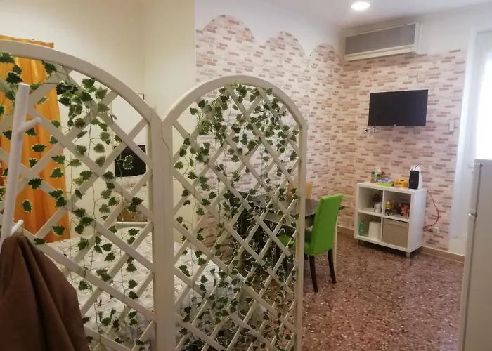 Apartment Urbino 33 Rom